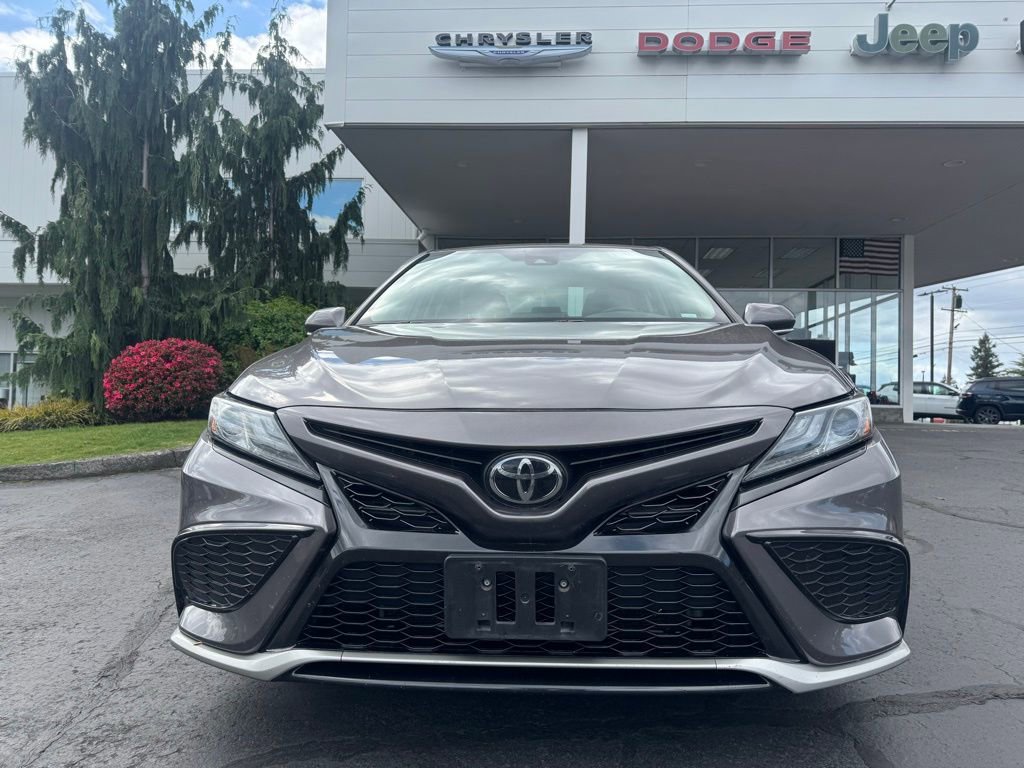 Used 2024 Toyota Camry XSE FWD image 2