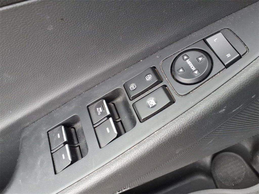 Used 2021 Hyundai Tucson Limited image 17