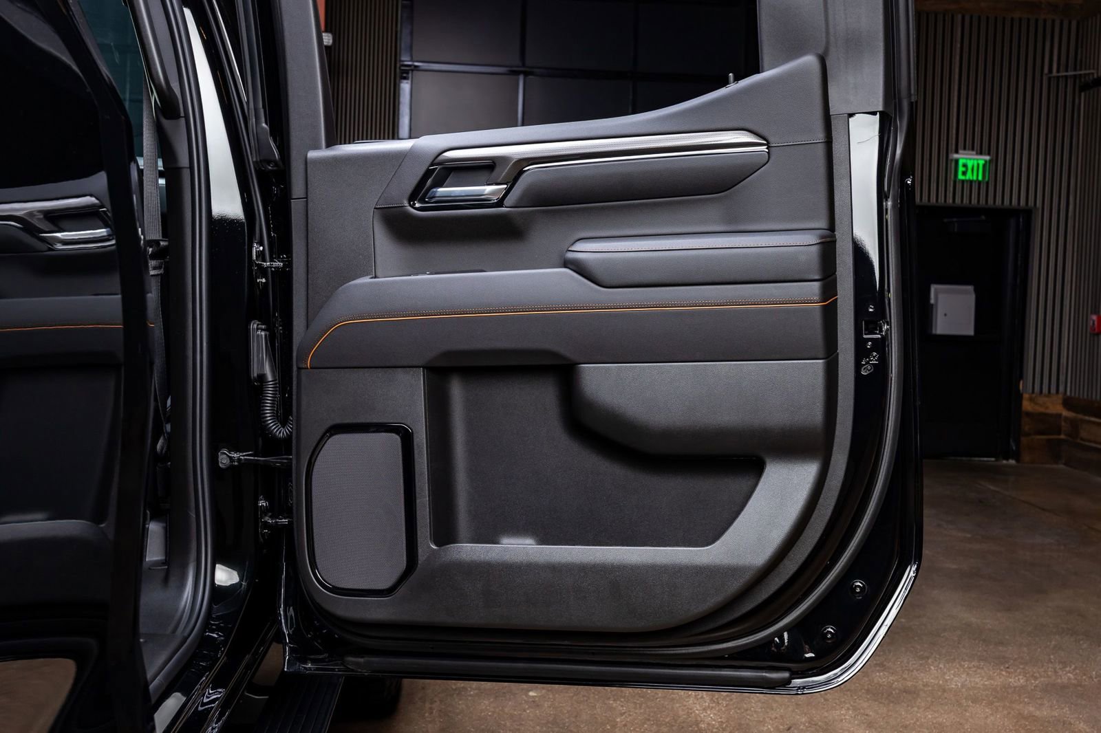 Used 2026 GMC Sierra 1500 AT4 w/ Technology Package image 39