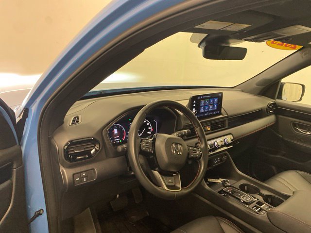 Certified 2025 Honda Pilot TrailSport image 7