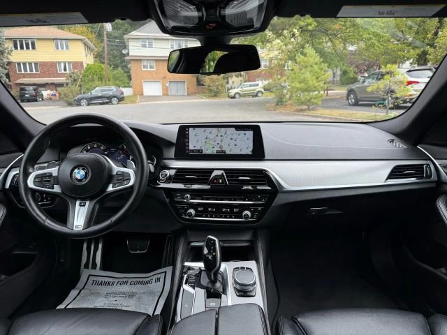 Used 2018 BMW 540i xDrive w/ M Sport Package image 25