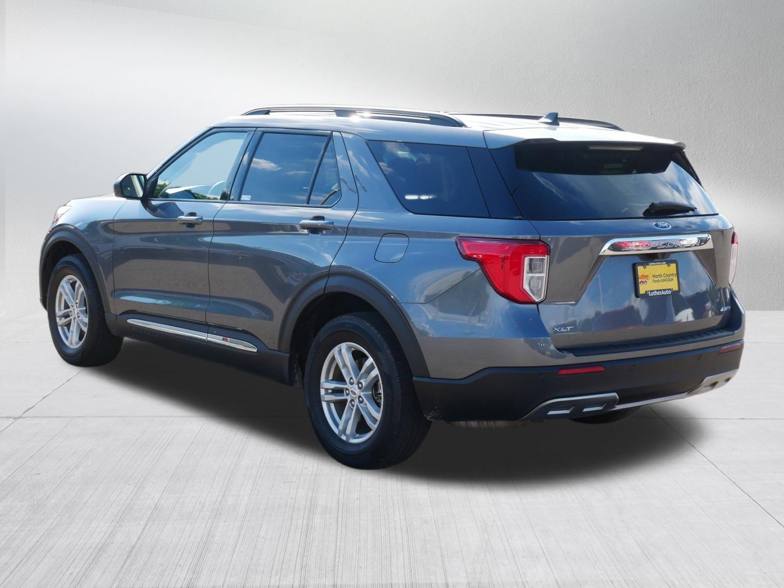 Used 2023 Ford Explorer XLT w/ Equipment Group 202A AWD/4WD image 5