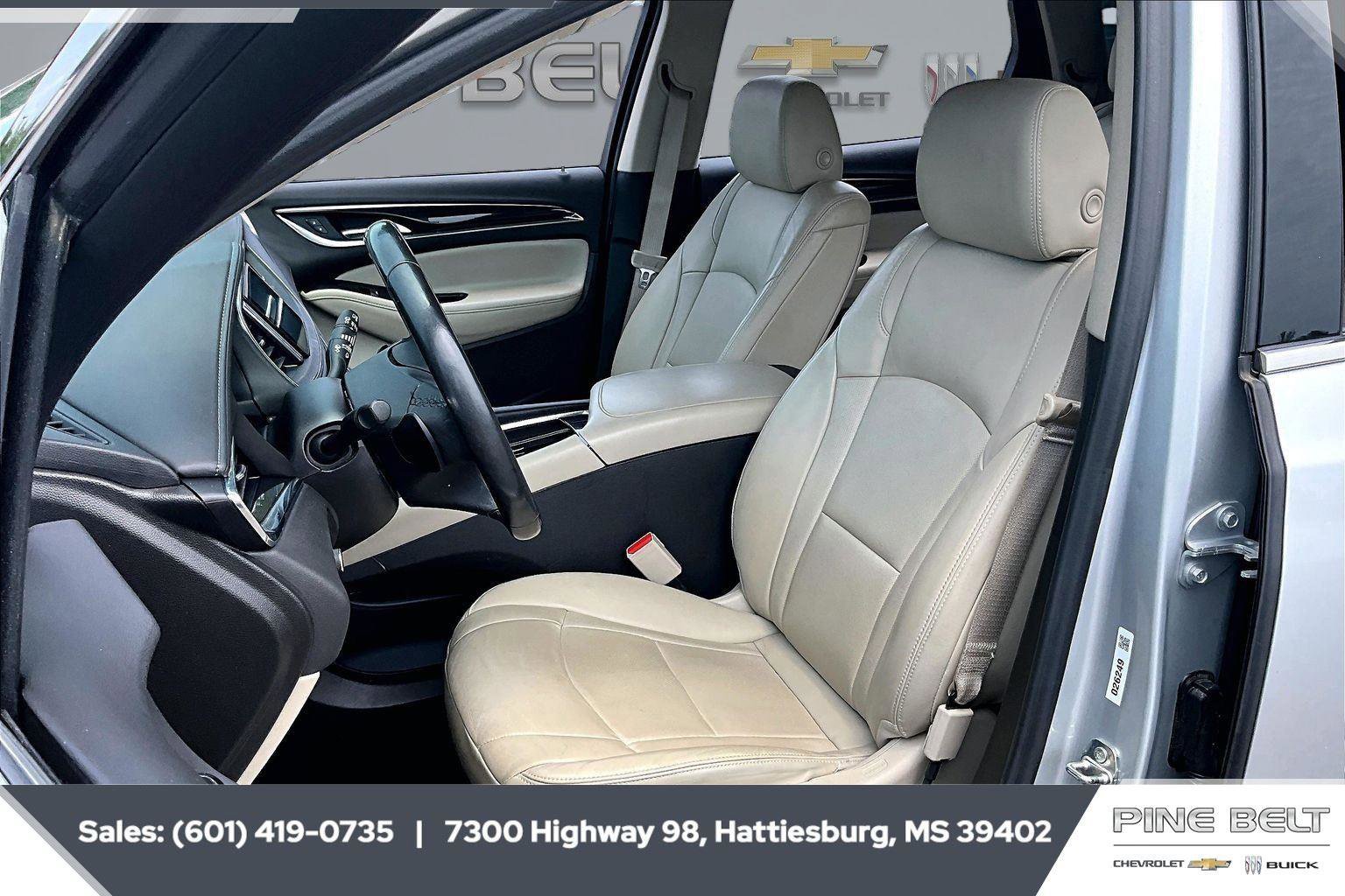 Used 2020 Buick Enclave Essence w/ Sport Touring Edition FWD image 18