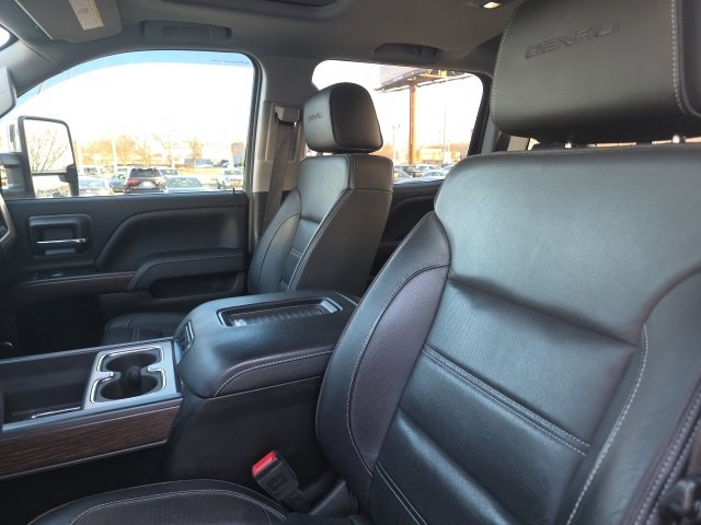 Used 2019 GMC Sierra 2500 Denali w/ Duramax Plus Package image 12