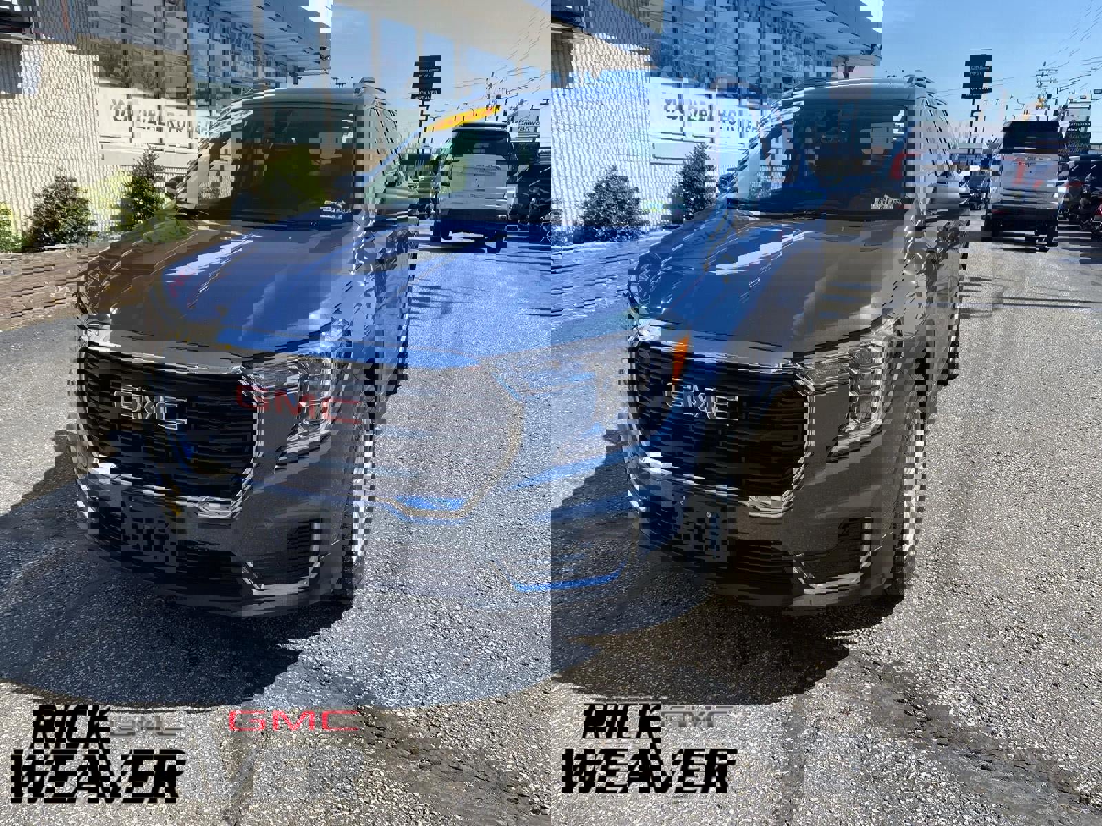 Used 2024 GMC Terrain SLE w/ Driver Convenience Package video 1