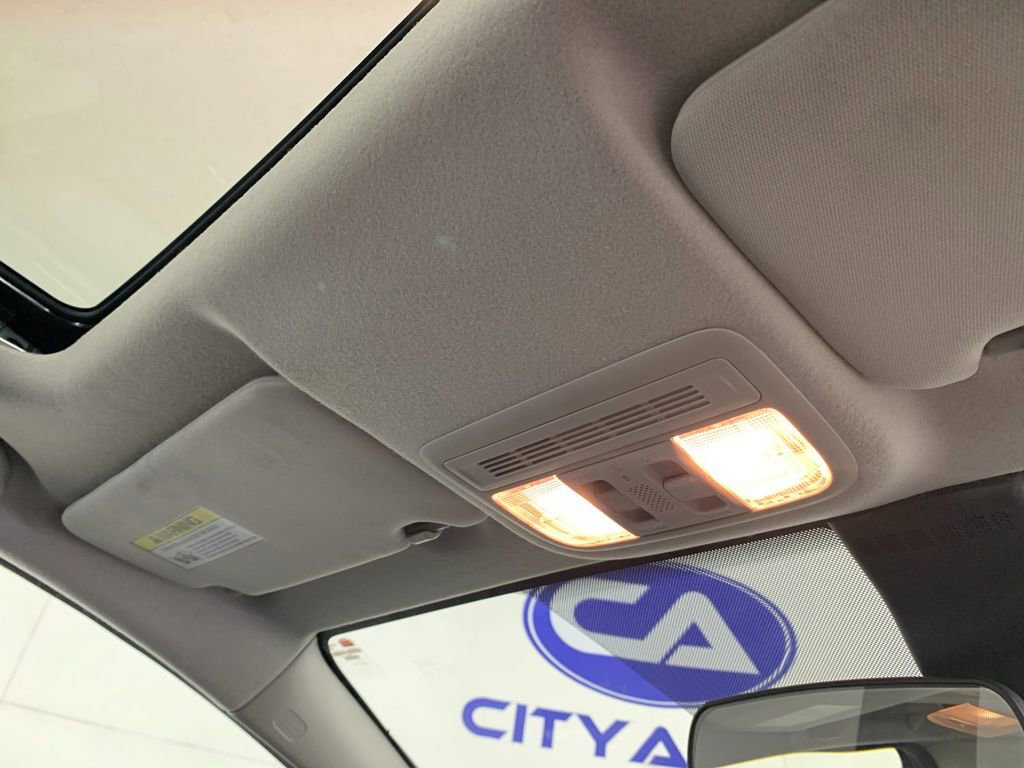 Used 2018 Honda Fit EX image 29