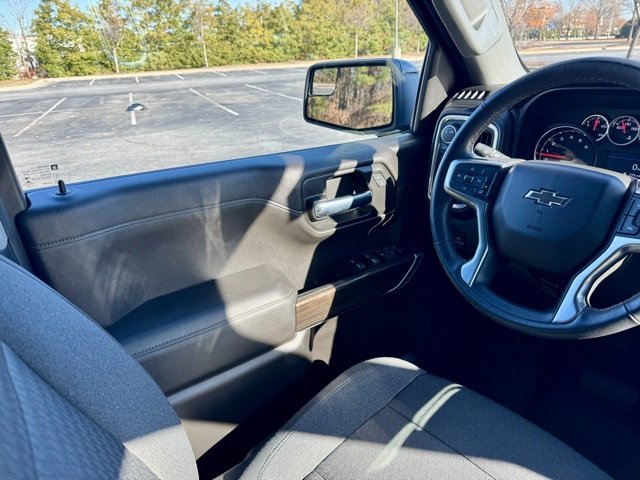 Used 2022 Chevrolet Silverado 1500 LT Trail Boss w/ Bed Protection Package image 22