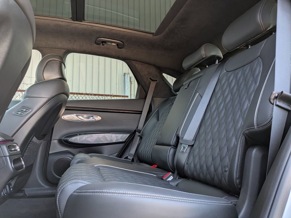 Used 2025 Genesis GV70 3.5T Sport w/ Sport Advanced Package image 27