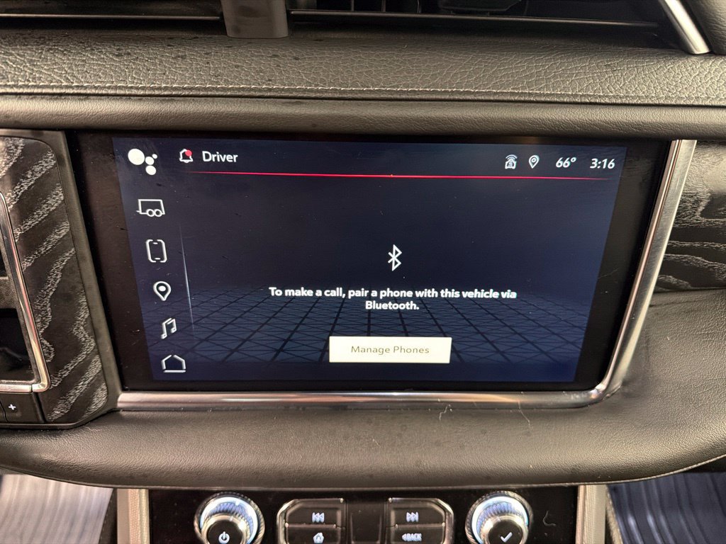 Used 2023 GMC Yukon Denali w/ LPO, Floor Liner Package AWD/4WD image 11