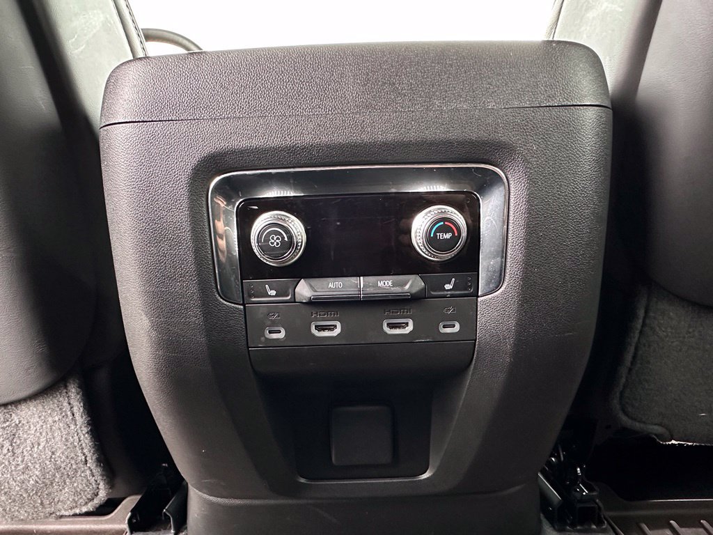 Certified 2023 GMC Yukon Denali Ultimate AWD/4WD image 28