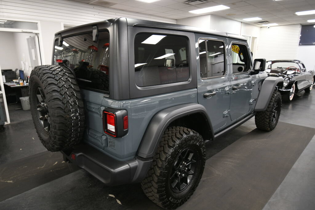 Used 2026 Jeep Wrangler Unlimited Sport AWD/4WD image 8
