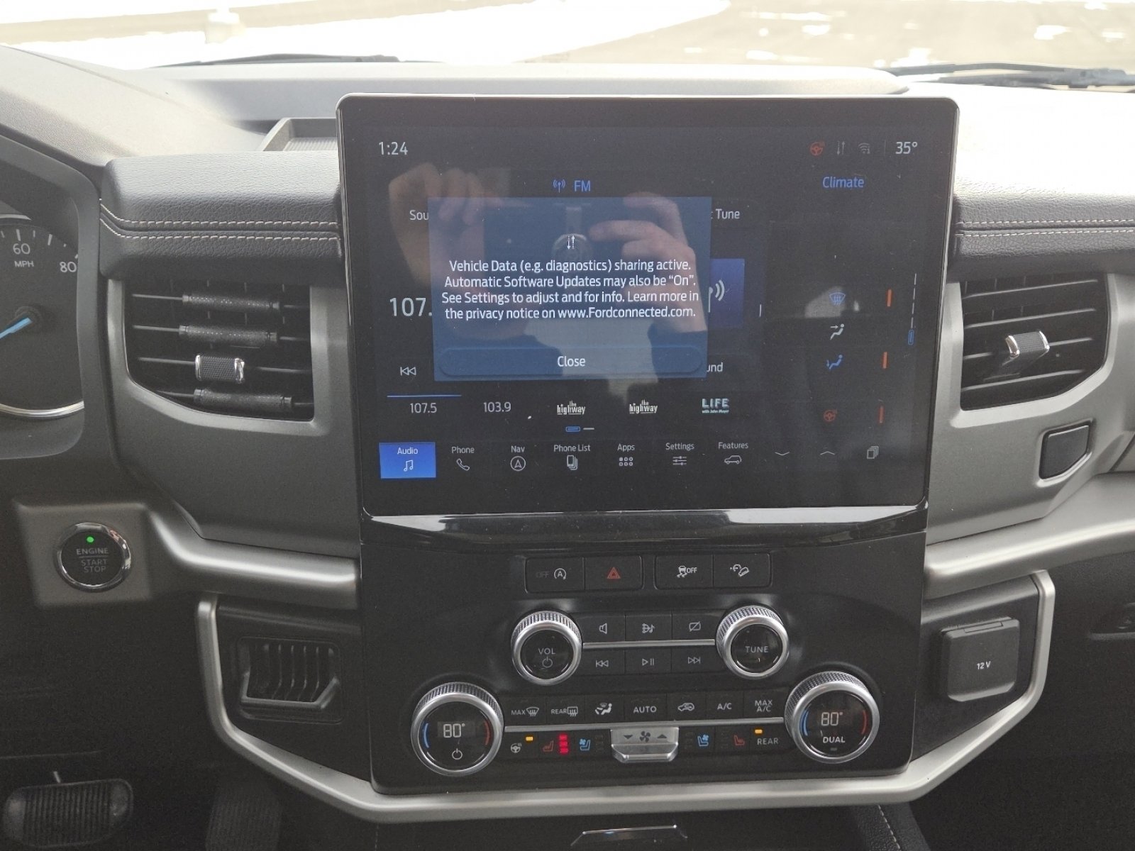 Used 2024 Ford Expedition XLT image 27