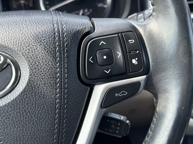 Used 2016 Toyota Highlander Limited Platinum w/ Protection Package #3 image 24