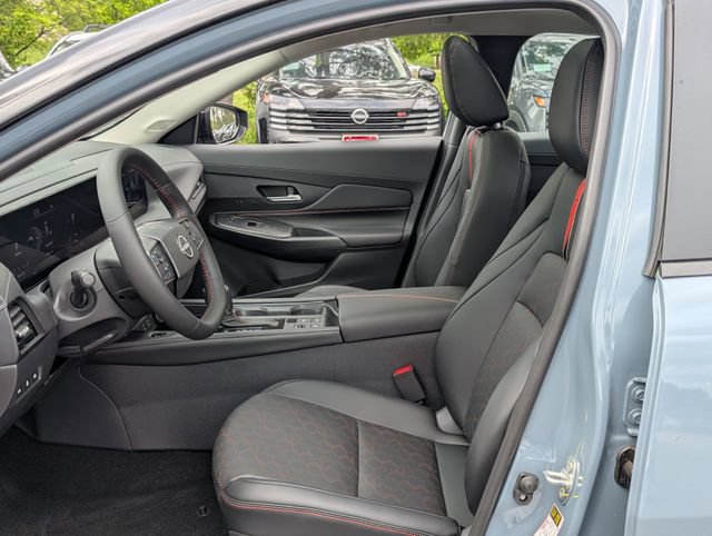 New 2026 Nissan Sentra SR w/ SR Premium Package FWD image 13