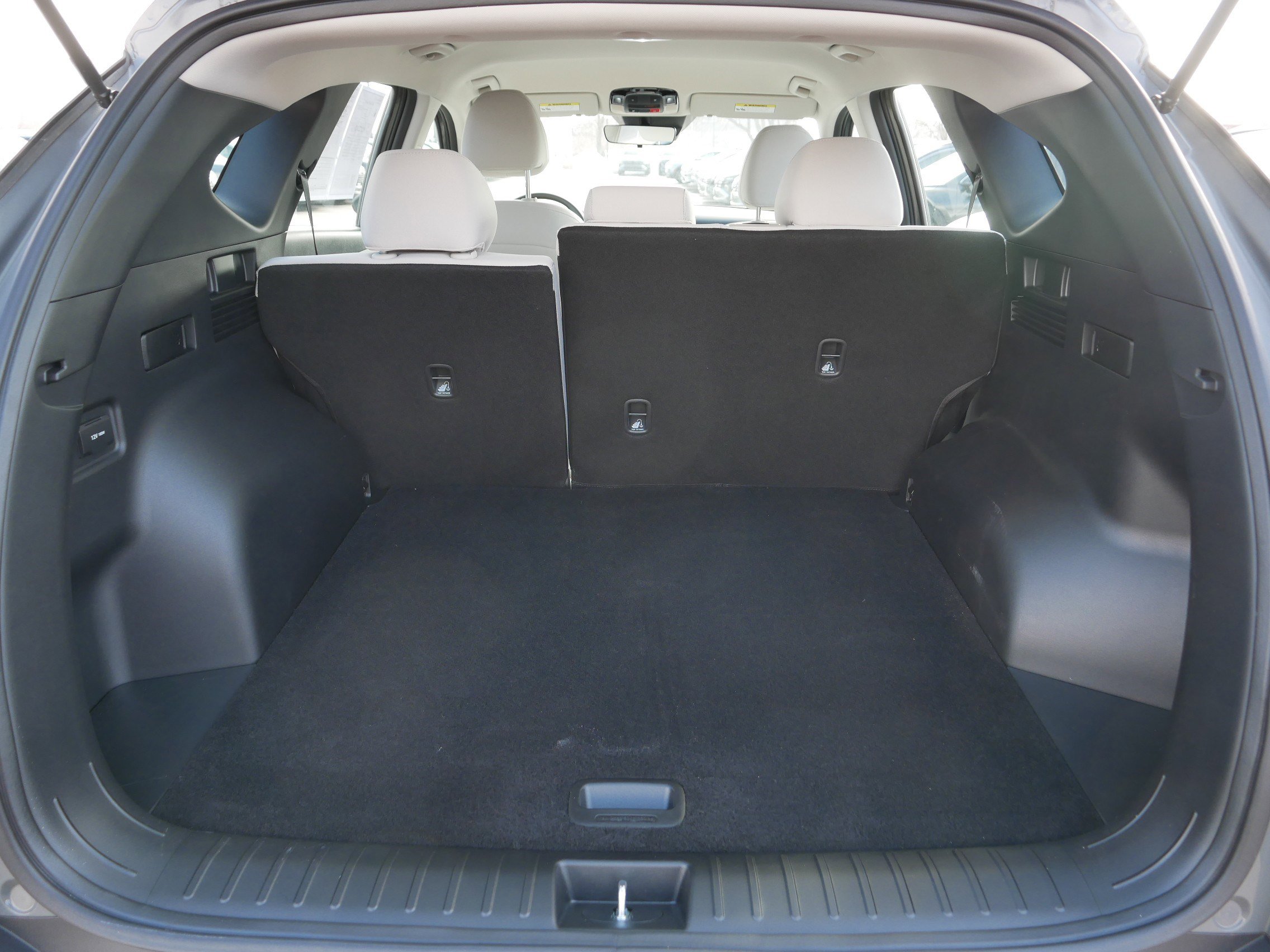 Certified 2025 Hyundai Tucson SE image 18