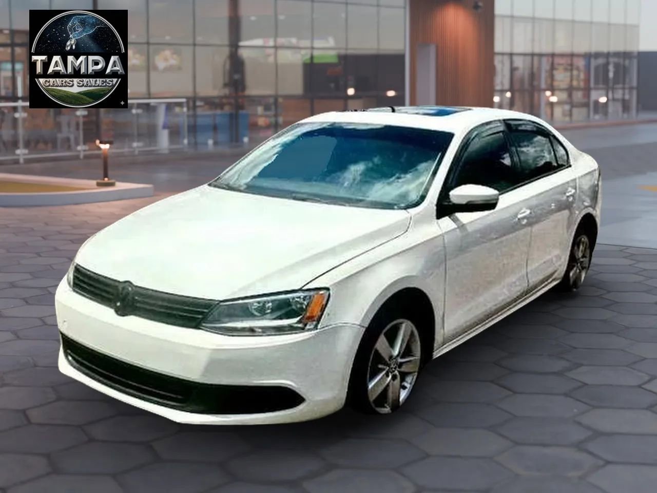 Used 2011 Volkswagen Jetta TDI FWD image 1