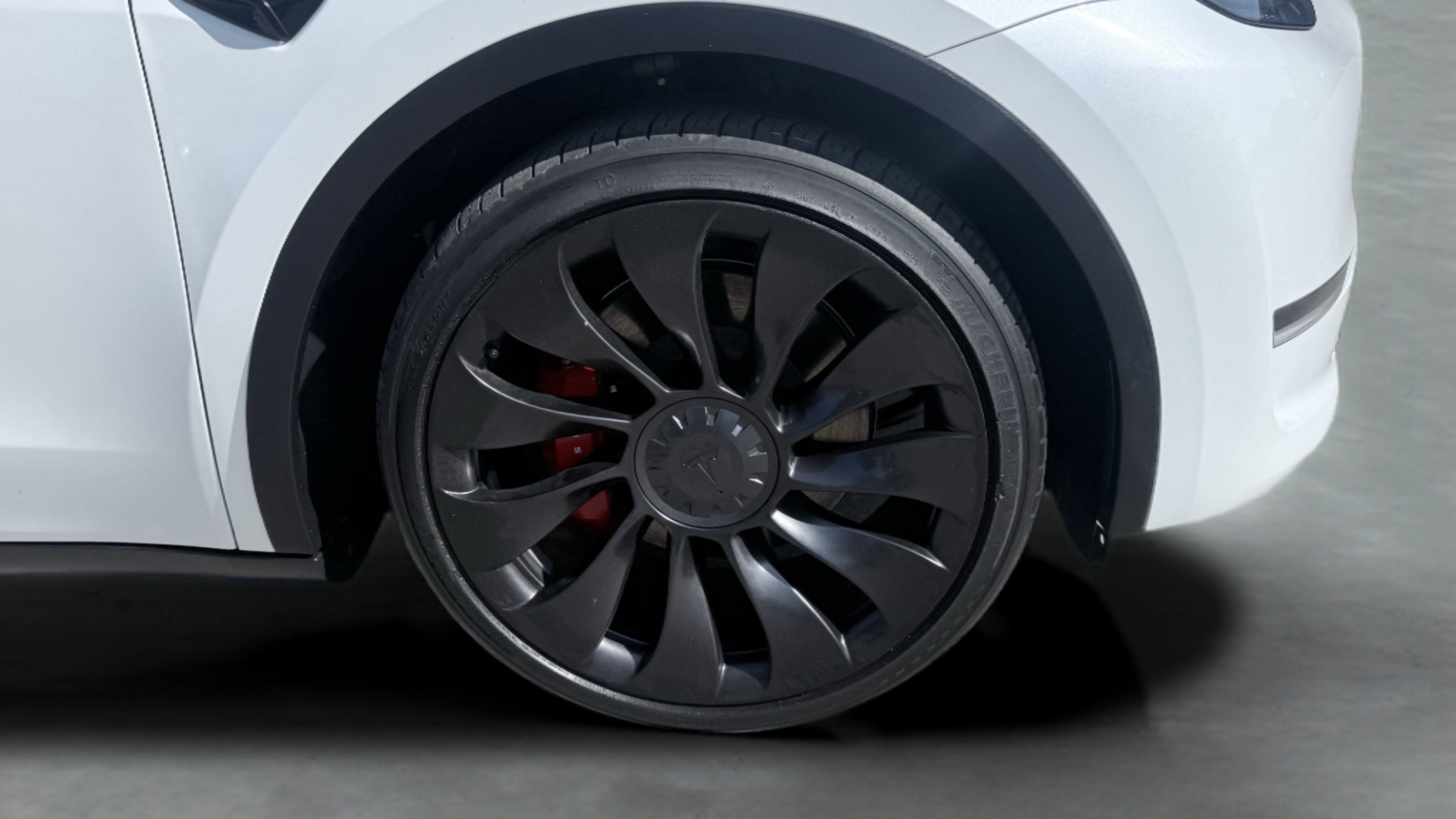 Used 2023 Tesla Model Y Long Range AWD/4WD image 8