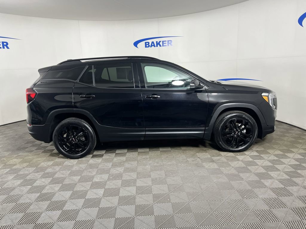 Used 2022 GMC Terrain SLT w/ Infotainment Package II image 10