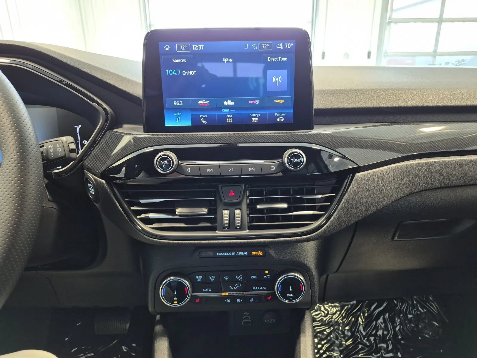 Used 2025 Ford Escape ST-Line Select AWD/4WD image 14