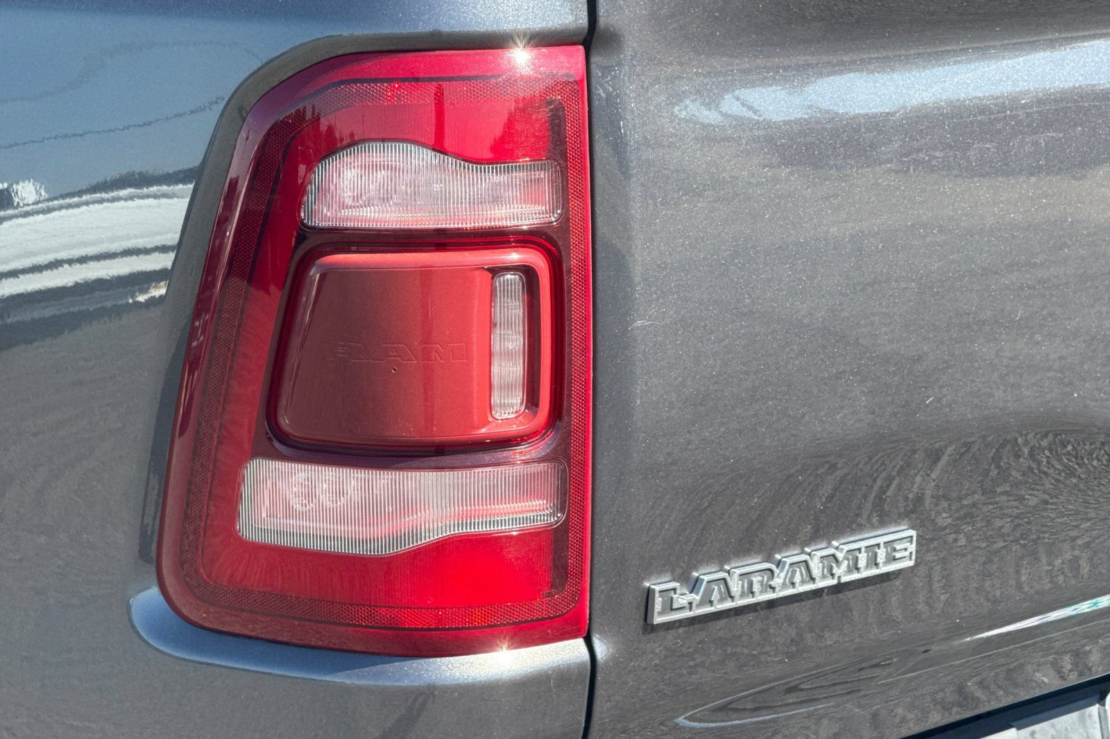 Used 2022 RAM 1500 Laramie AWD/4WD image 46