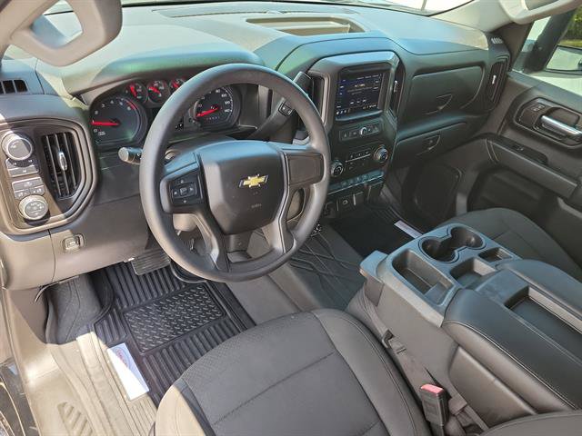 Used 2020 Chevrolet Silverado 2500 Custom w/ Custom Value Package AWD/4WD image 2