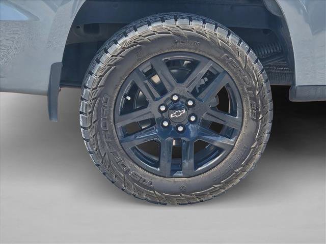 Used 2024 Chevrolet Silverado 1500 Custom w/ Turbomax Blackout Package image 4