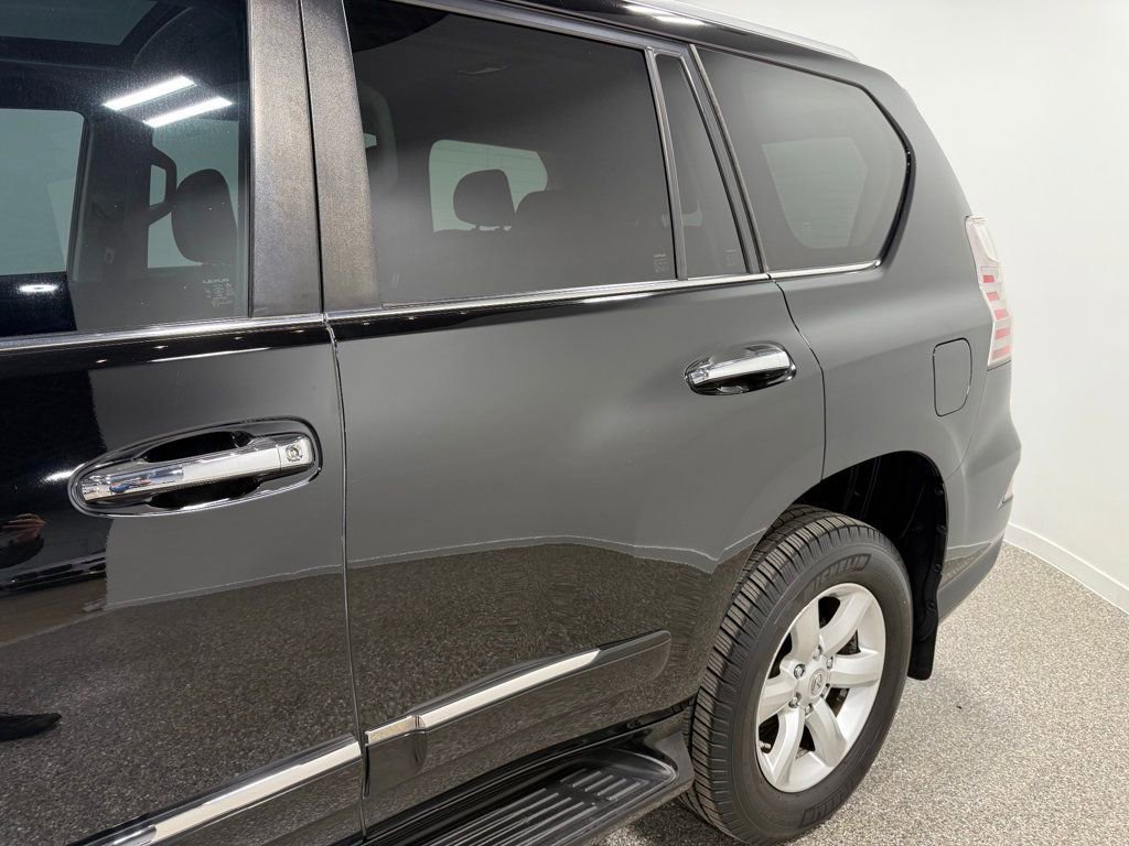 Used 2016 Lexus GX 460 w/ Navigation Package image 12