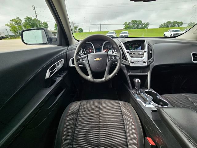 Used 2017 Chevrolet Equinox LS AWD/4WD image 13