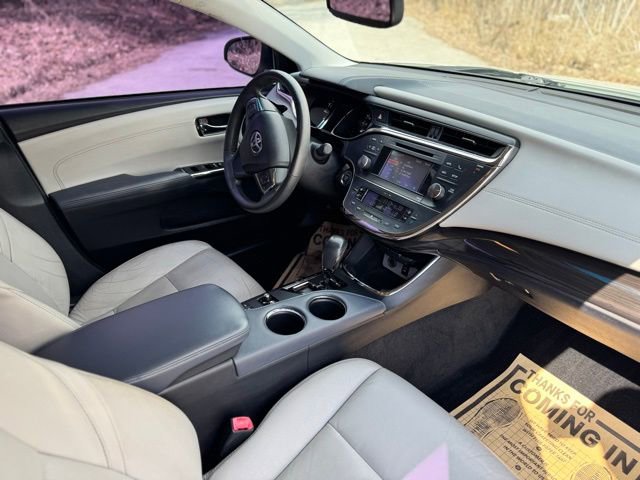 Used 2014 Toyota Avalon XLE Touring image 18