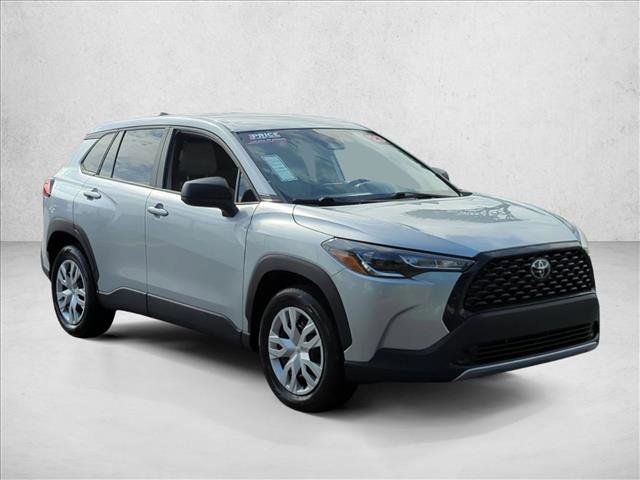 Used 2023 Toyota Corolla Cross L image 3