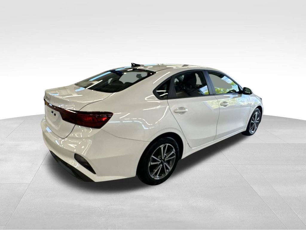 Certified 2023 Kia Forte LXS FWD image 30