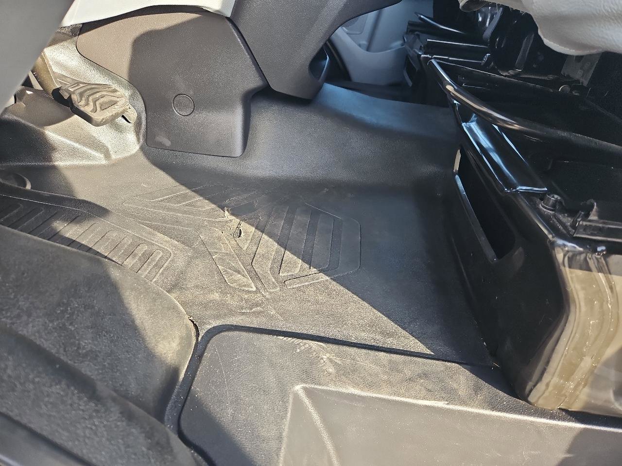 Used 2019 Ford Transit 350 XL image 16