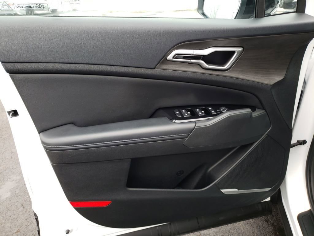Used 2023 Kia Sportage X-Line w/ X-Line Premium Package image 17