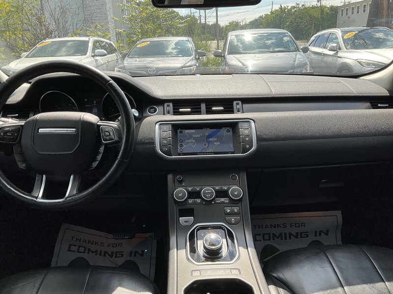 Used 2018 Land Rover Range Rover Evoque SE AWD/4WD image 15
