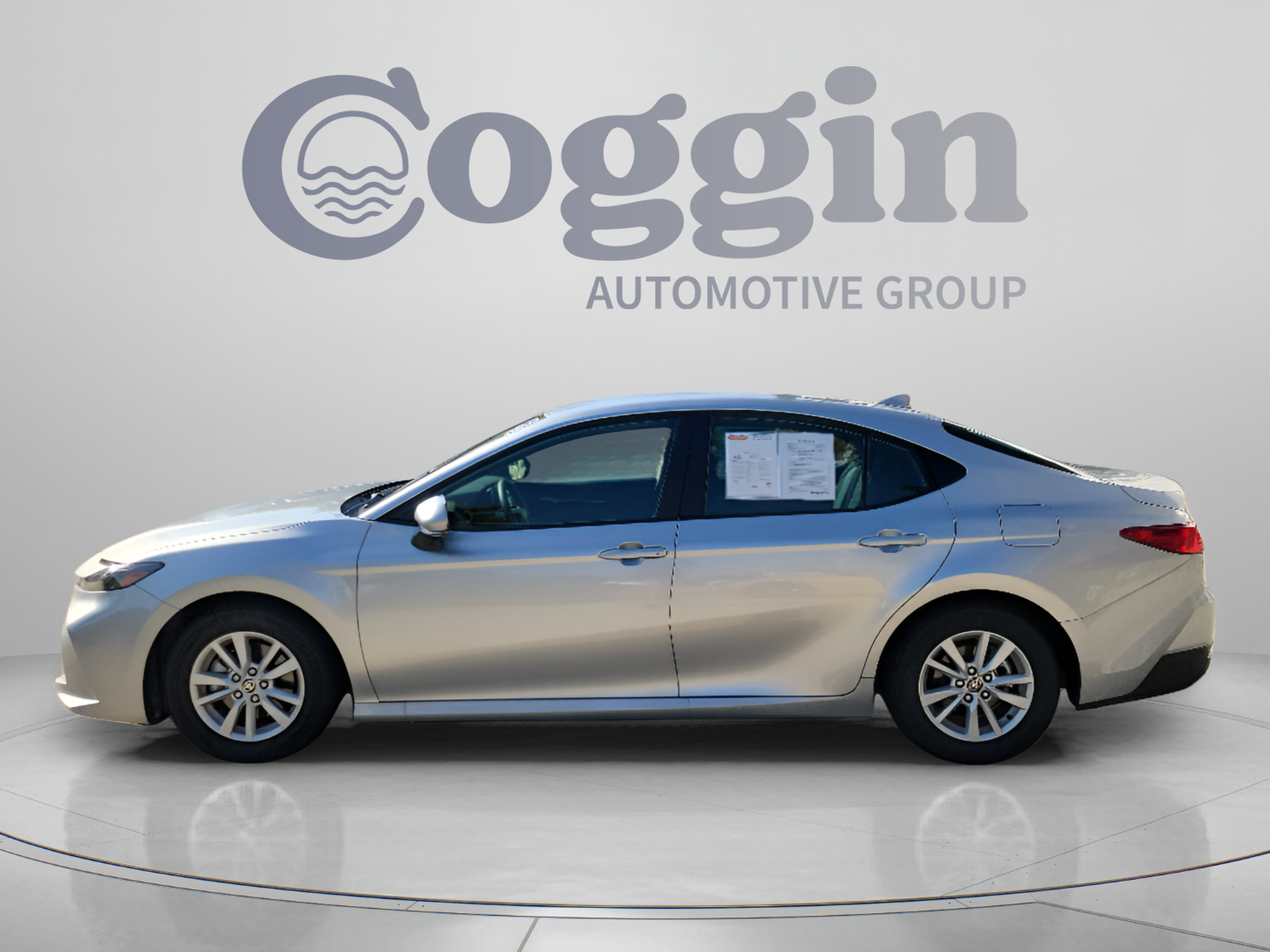 Used 2026 Toyota Camry LE w/ Convenience Package FWD image 2