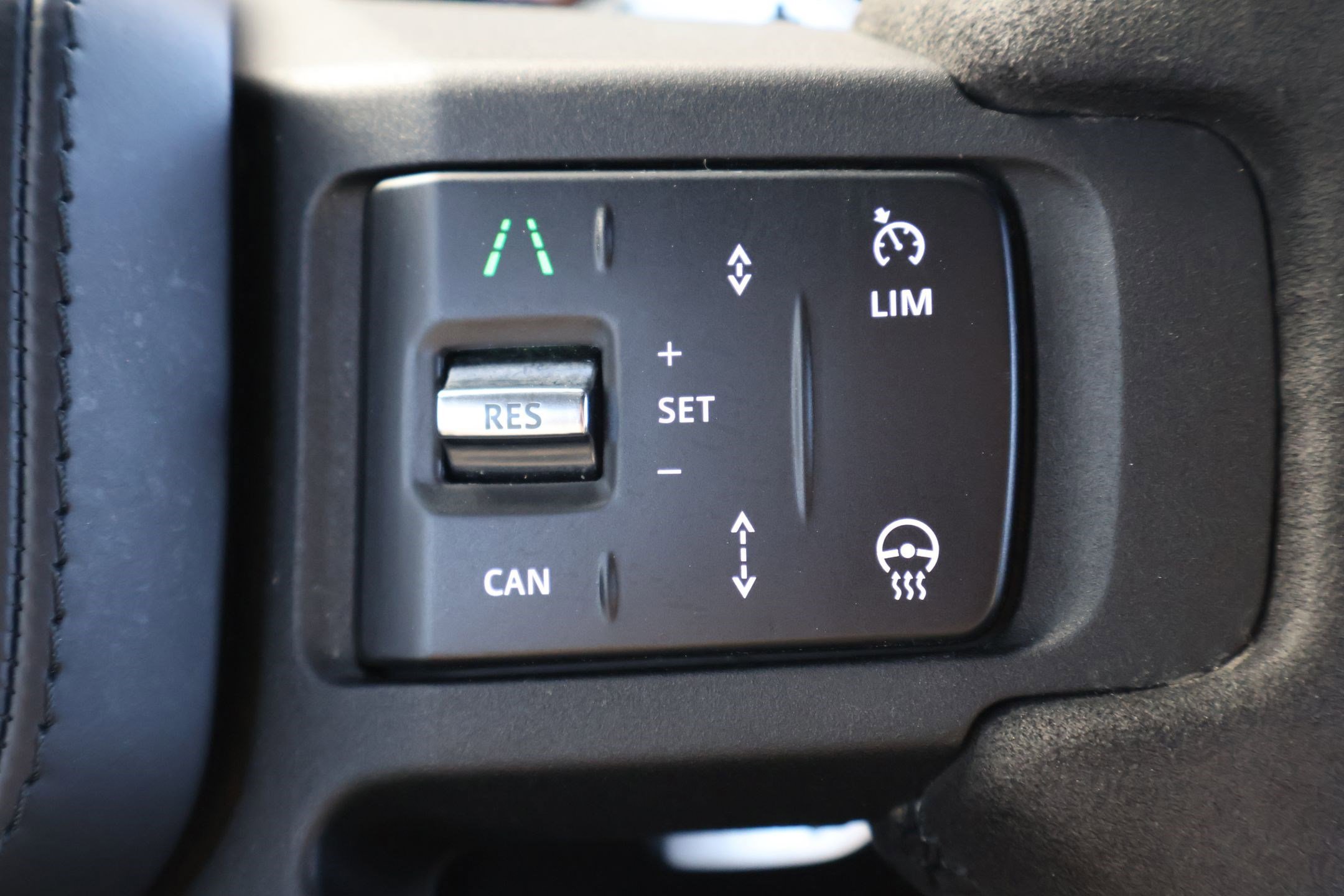 Certified 2023 Land Rover Defender 110 V8 image 17