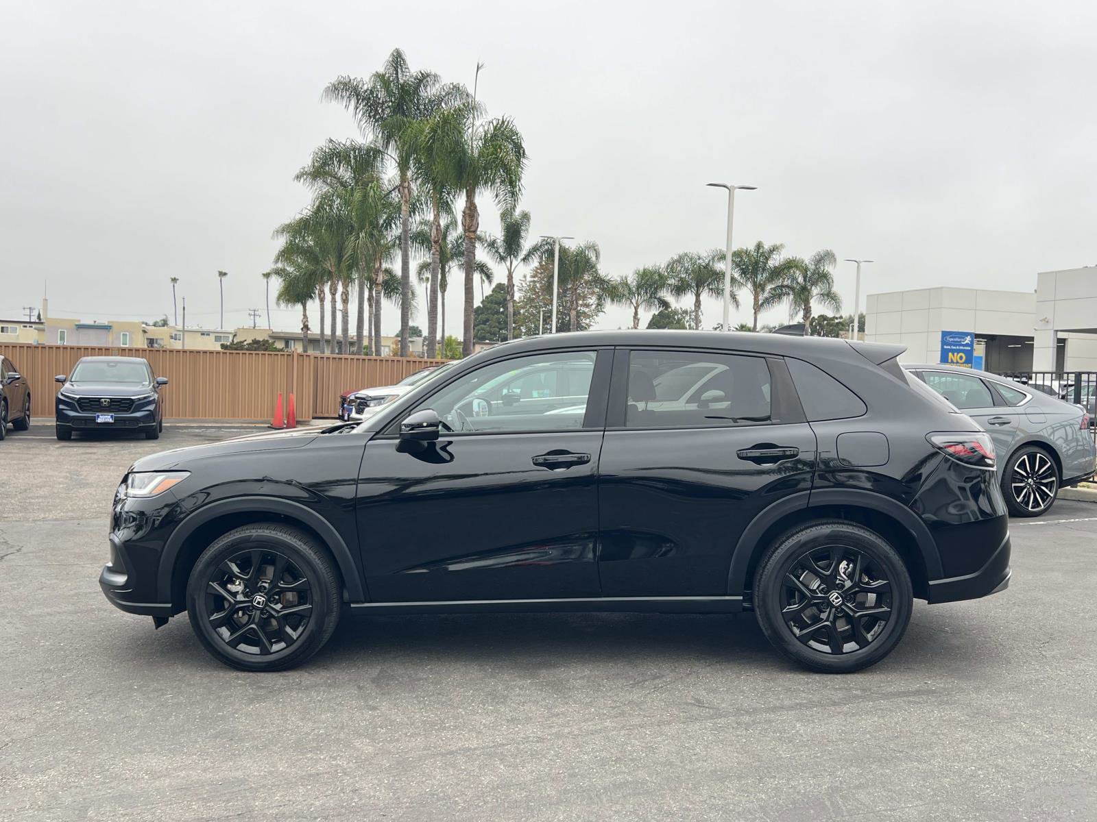 Used 2024 Honda HR-V Sport image 2