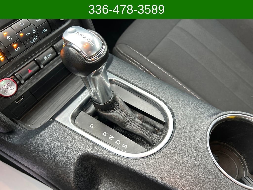 Used 2021 Ford Mustang EcoBoost image 24