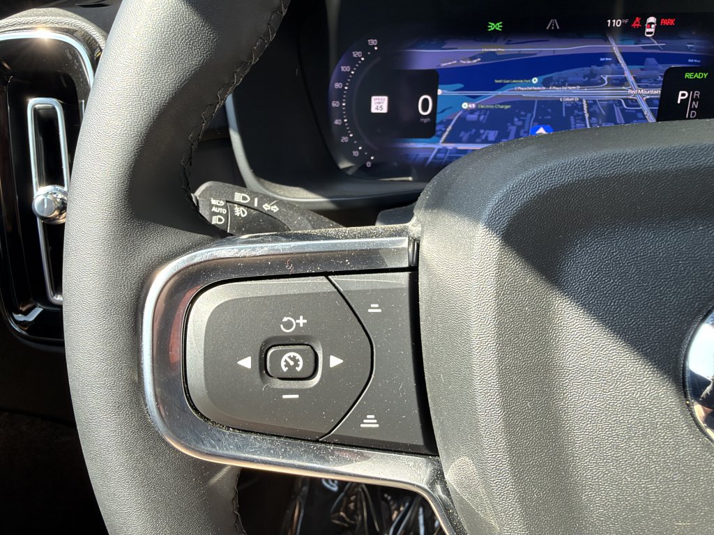 Used 2024 Volvo XC40 Recharge Plus w/ Protection Package Premier RWD image 29