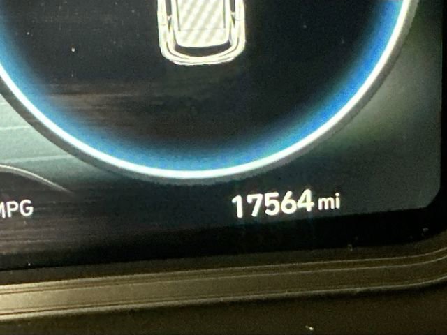 Used 2023 Hyundai Kona Limited w/ Cargo Package image 17