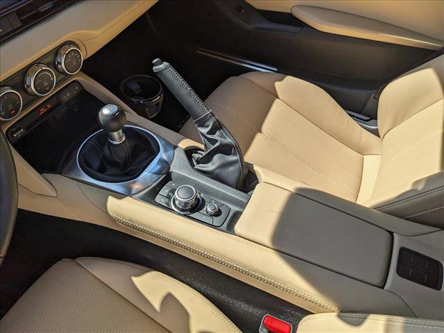 Used 2025 MAZDA MX-5 Miata RF Grand Touring RWD image 11