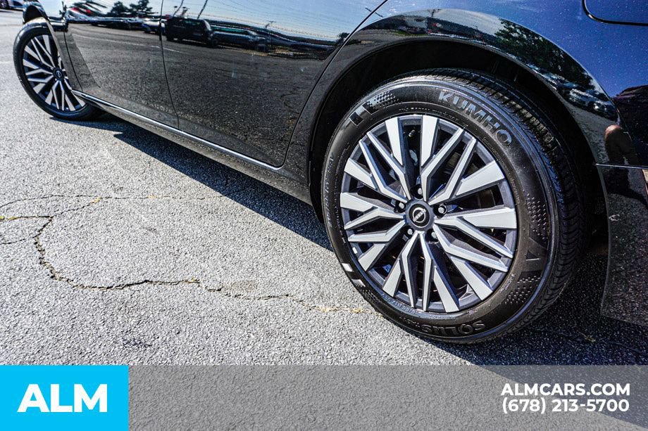 Used 2025 Nissan Altima 2.5 SV FWD image 15