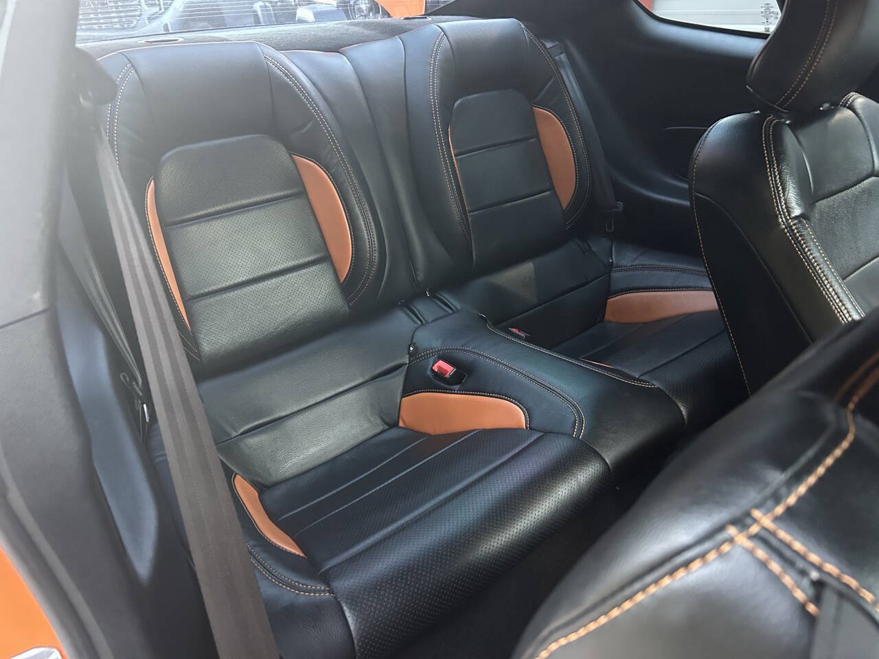 Used 2020 Ford Mustang GT w/ Black Accent Package RWD image 26