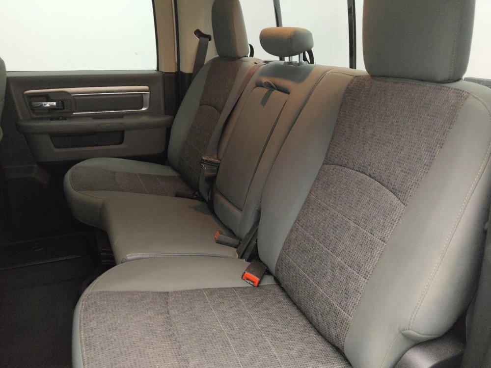 Used 2017 RAM 1500 Classic SLT image 18