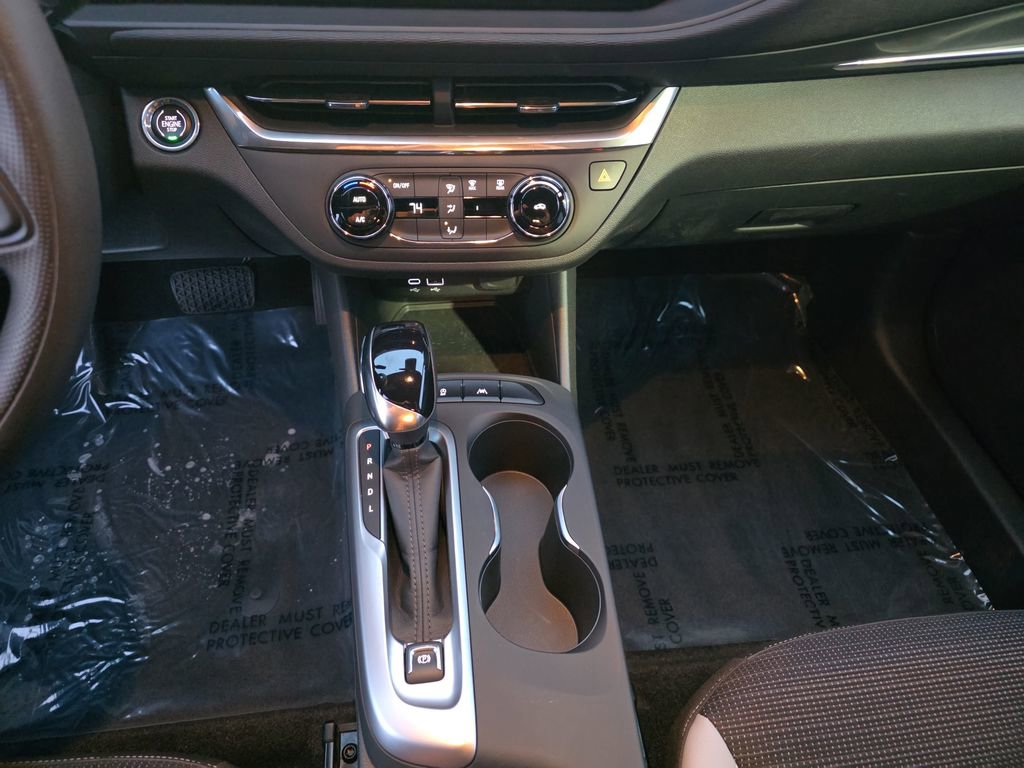 Used 2024 Buick Envista Preferred image 23