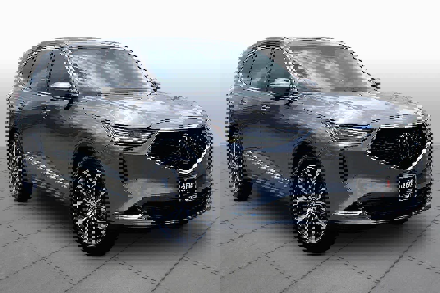 Used 2023 Acura MDX FWD w/ Technology Package image 3