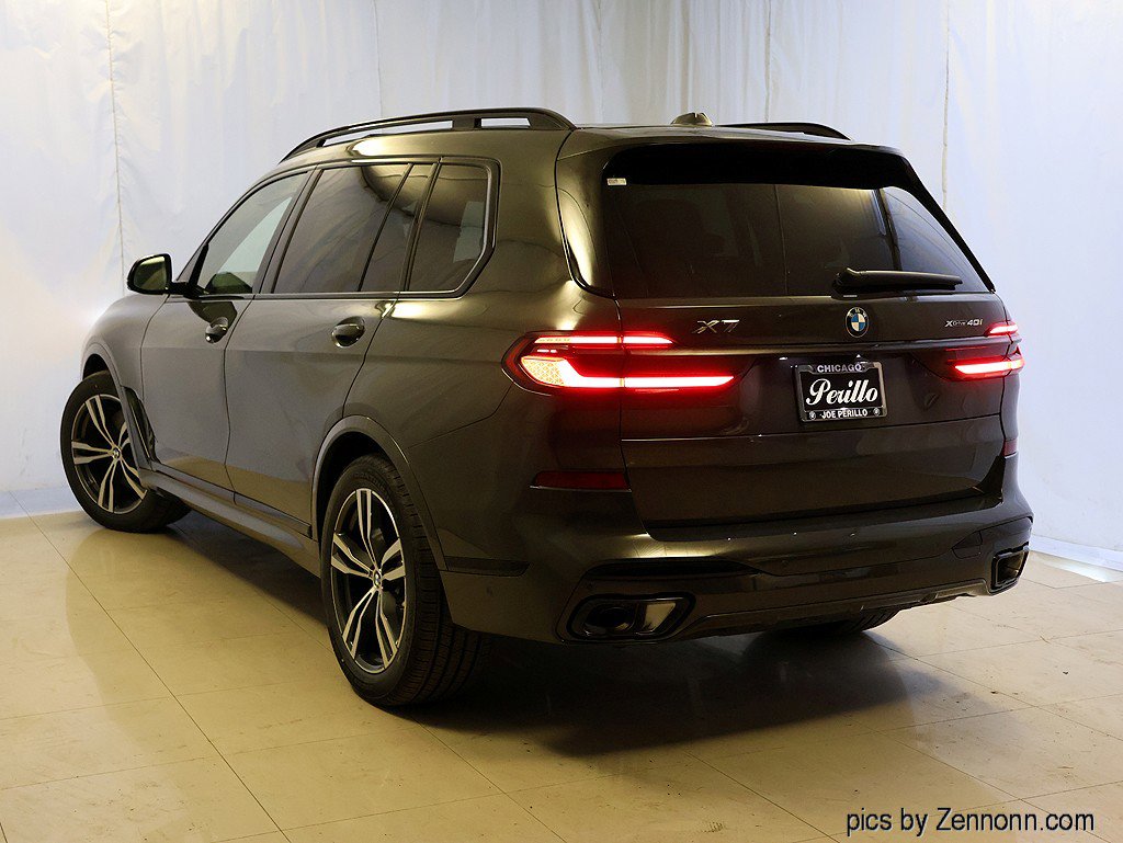 Used 2026 BMW X7 xDrive40i AWD/4WD image 9