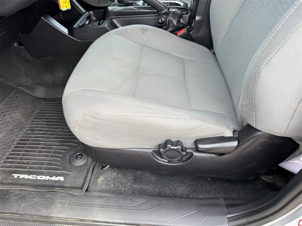 Used 2019 Toyota Tacoma SR5 image 11