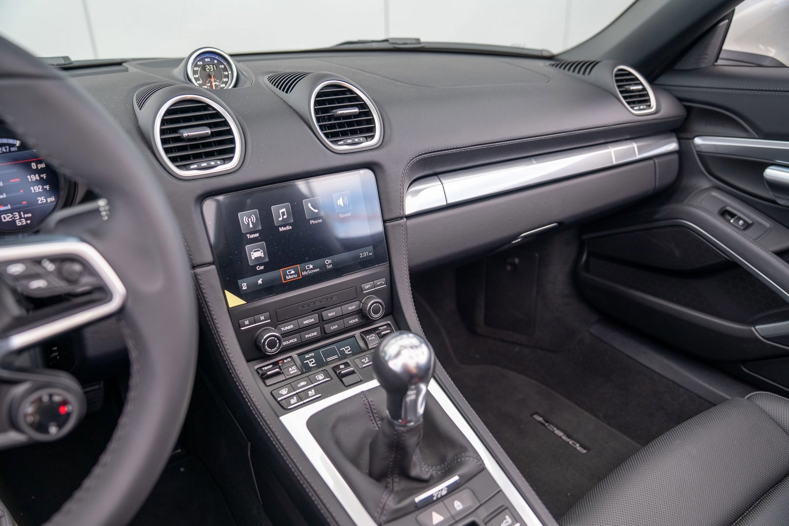 New 2025 Porsche 718 Boxster image 15