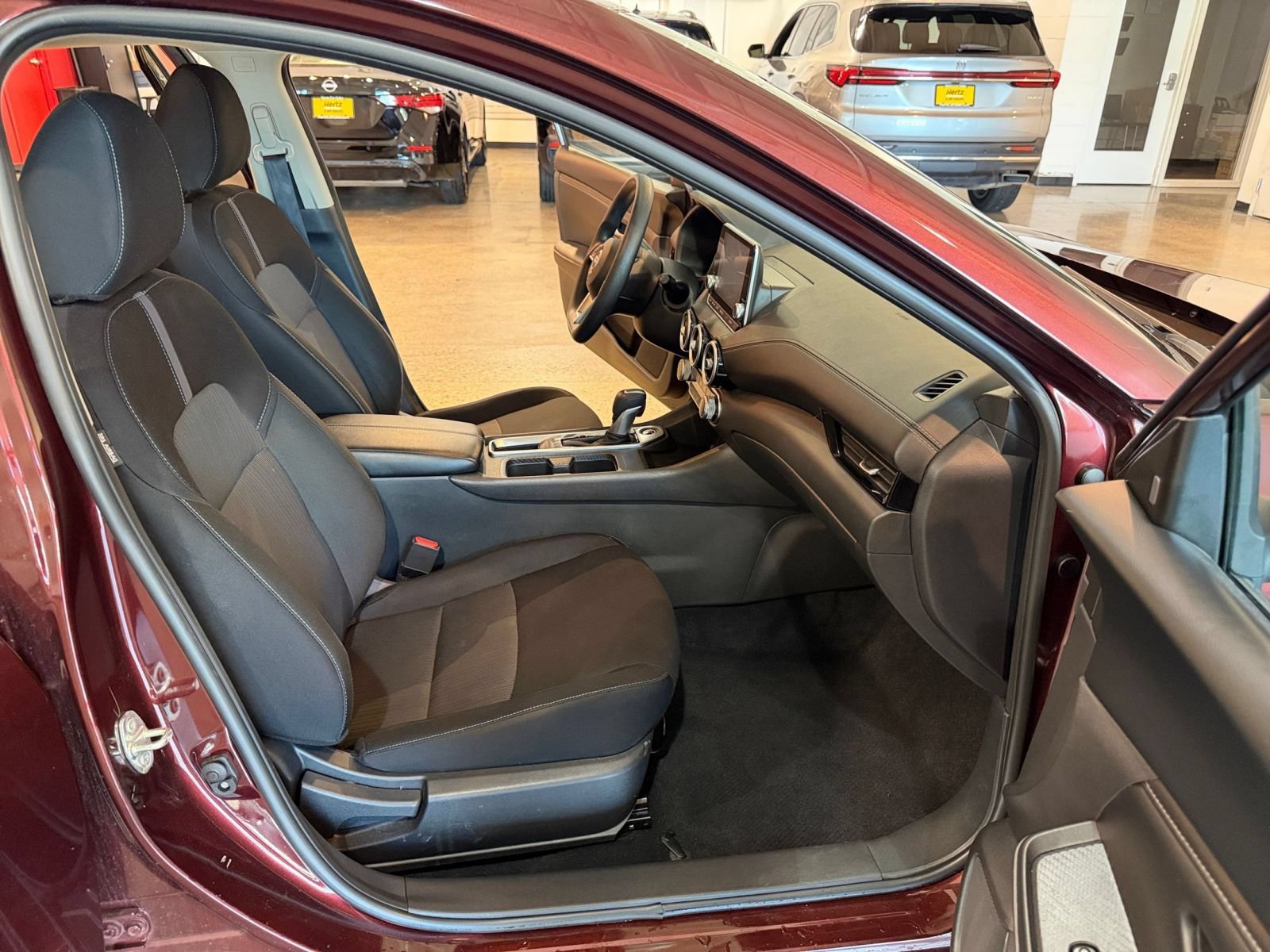 Used 2025 Nissan Sentra SV FWD image 30